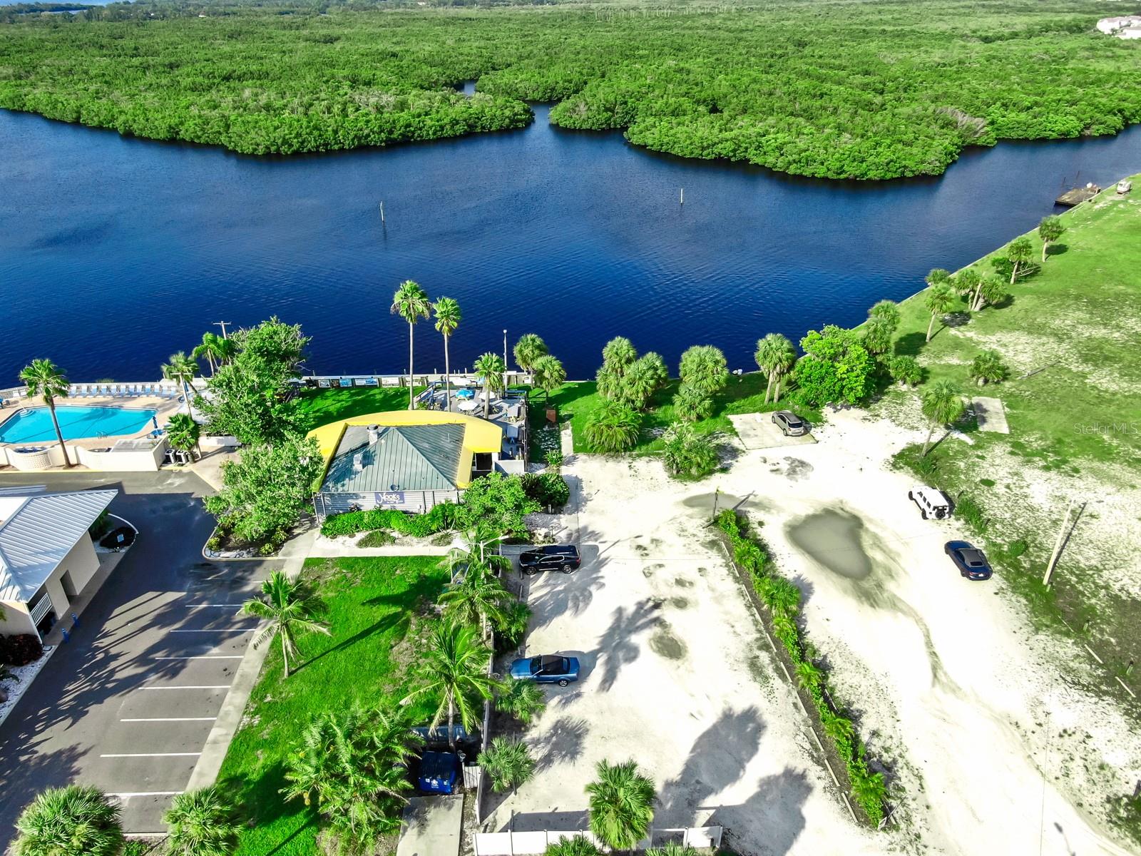 BAHIA BEACH TWNHMS PH 1A - Residential