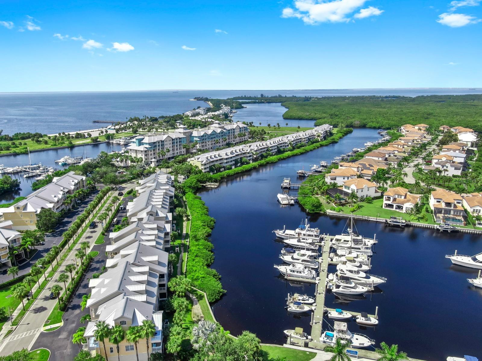 BAHIA BEACH TWNHMS PH 1A - Residential