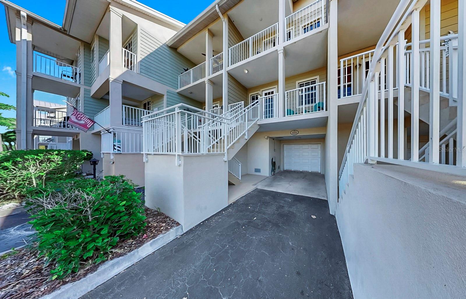 BAHIA BEACH TWNHMS PH 1A - Residential