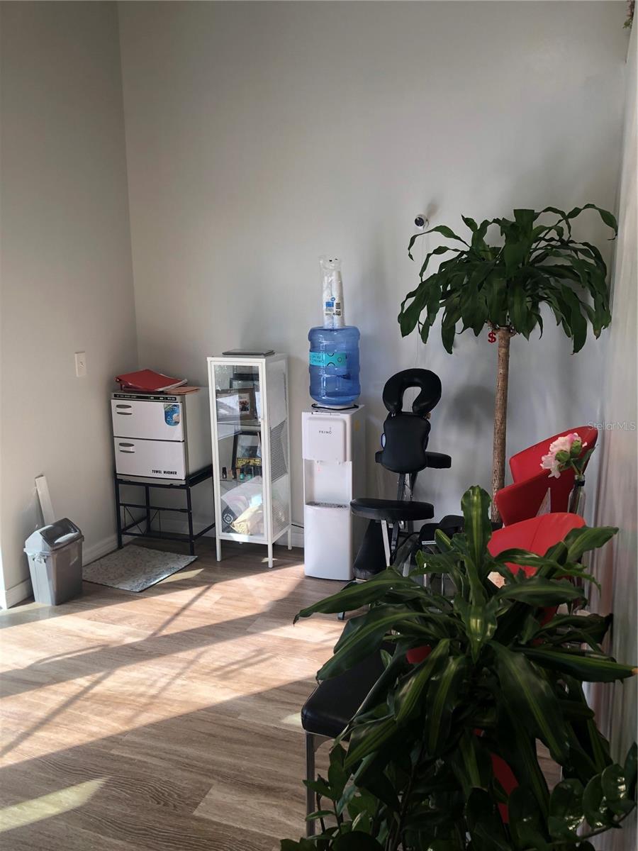 UNIVERSITY STATION - Commercial Sale