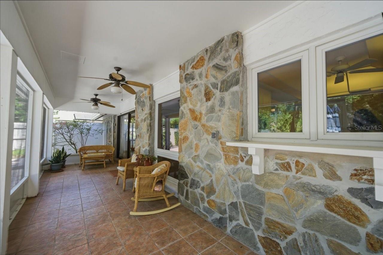 CARROLLWOOD VILLAGE SEC 1 - Residential