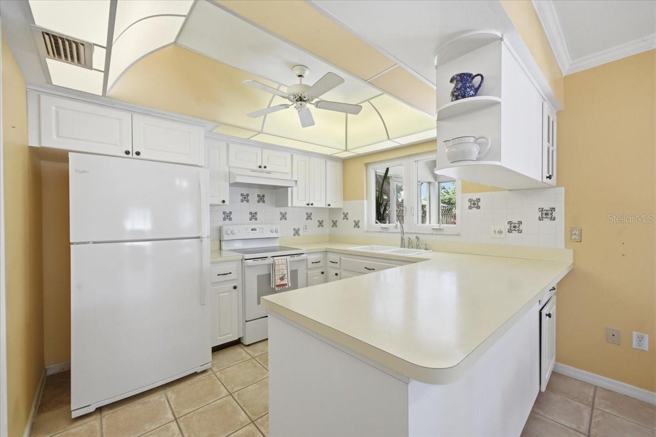 CARROLLWOOD VILLAGE SEC 1 - Residential