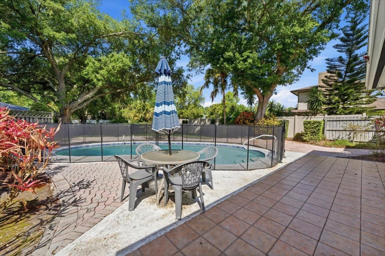 CARROLLWOOD VILLAGE SEC 1 - Residential