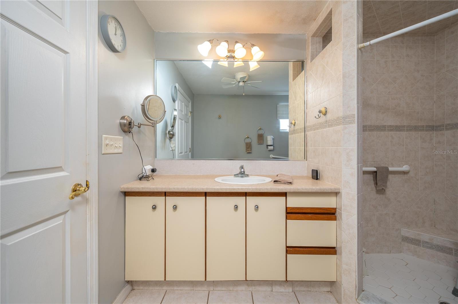 COLLEGE HEIGHTS OR COKER & BUZBEE - Residential