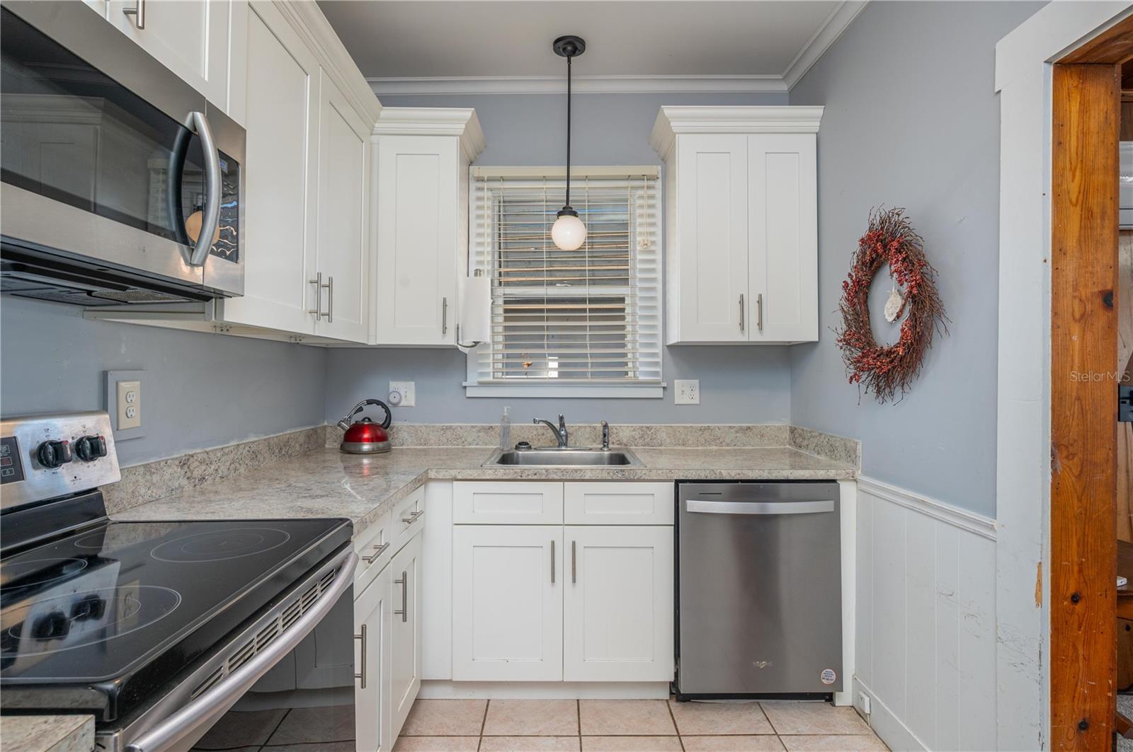 COLLEGE HEIGHTS OR COKER & BUZBEE - Residential