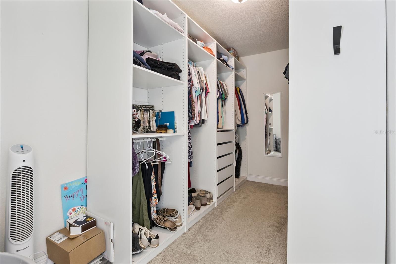 WATERLEIGH COMMUNITY - Residential