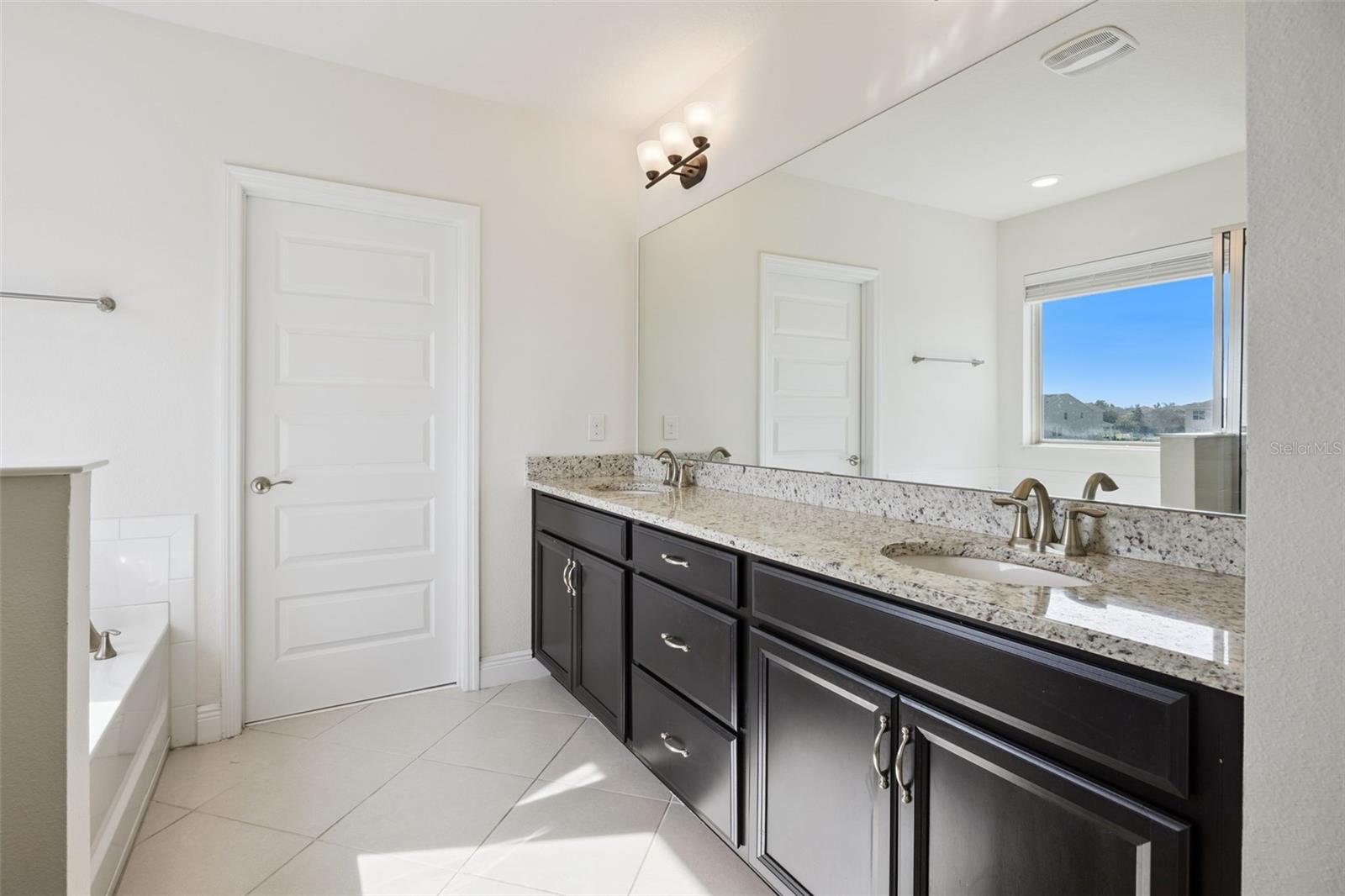 WATERLEIGH COMMUNITY - Residential