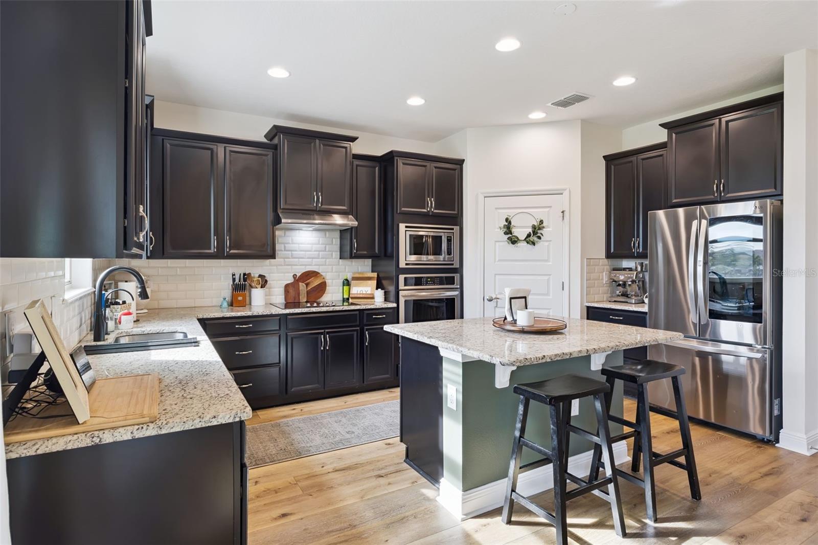 WATERLEIGH COMMUNITY - Residential