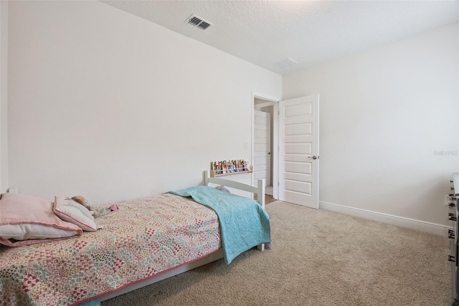 WATERLEIGH COMMUNITY - Residential