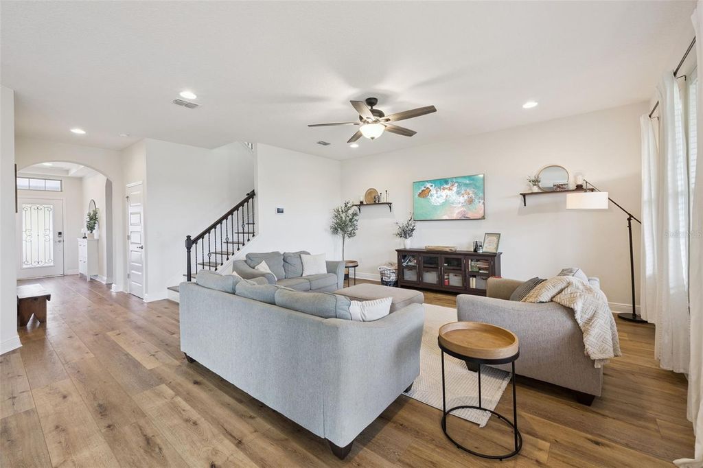 Photo of 16718 Harper Cove Drive, Winter Garden, FL 34787 (MLS # O6364111)