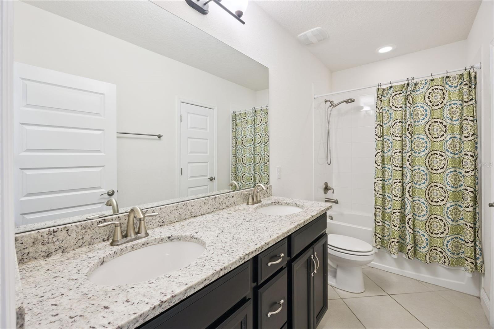 WATERLEIGH COMMUNITY - Residential