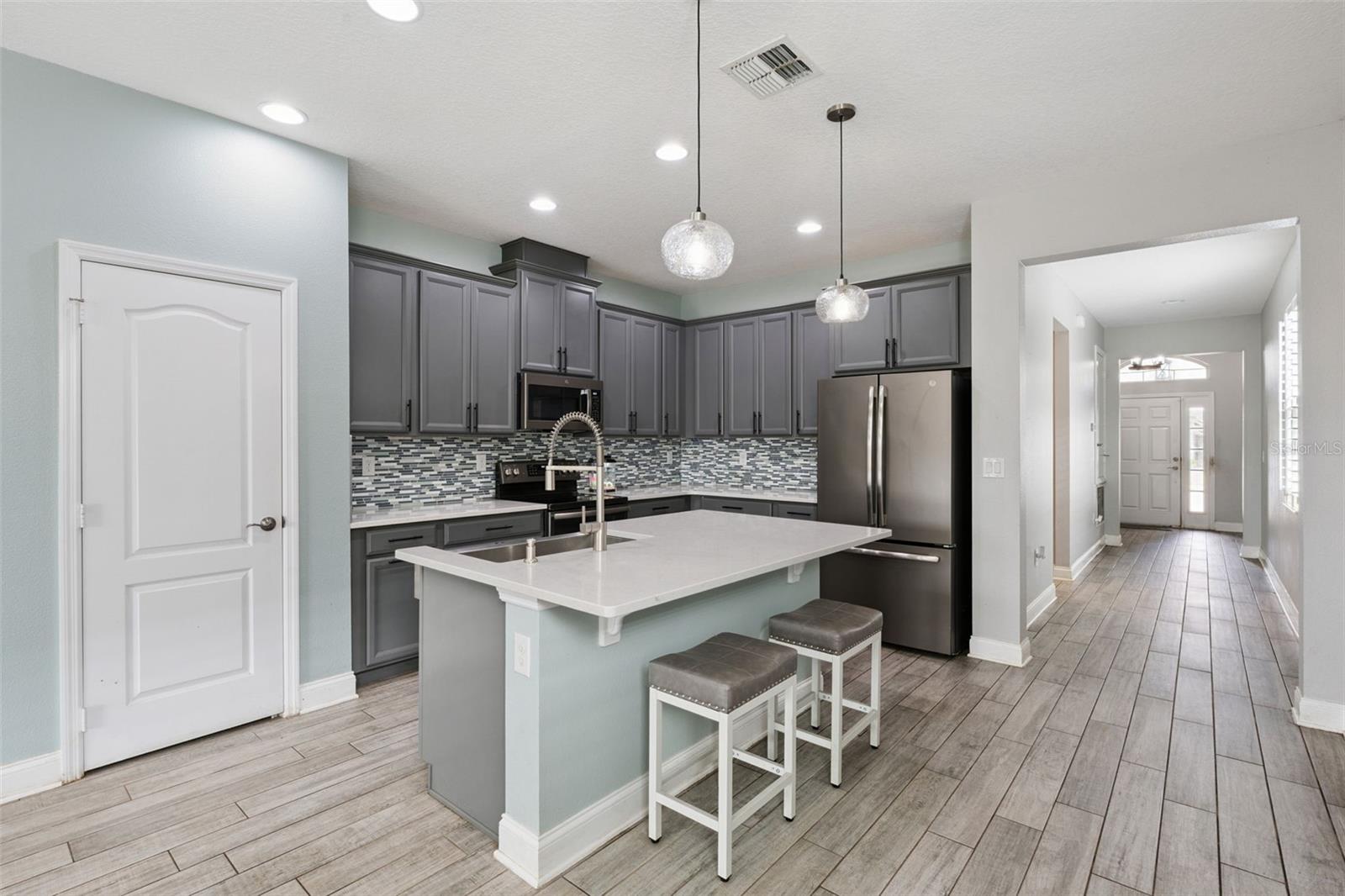 BAY MEADOW FARMS - Residential