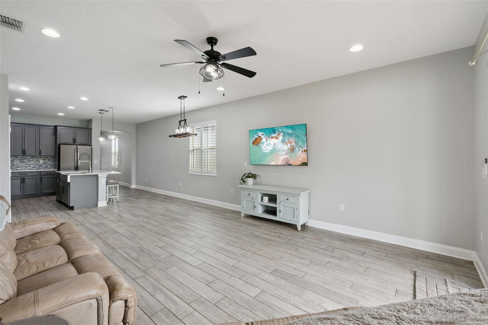 BAY MEADOW FARMS - Residential