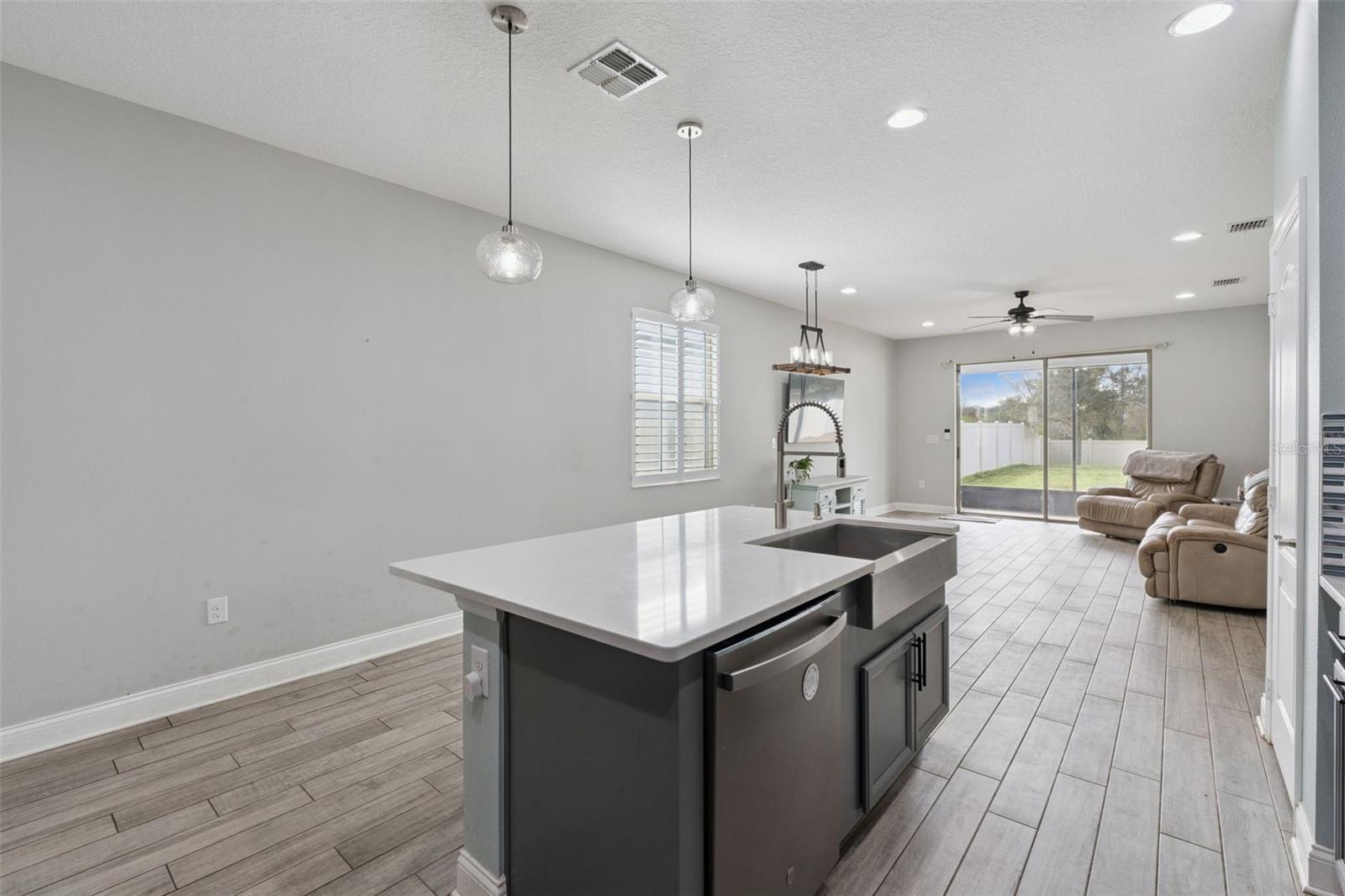 BAY MEADOW FARMS - Residential