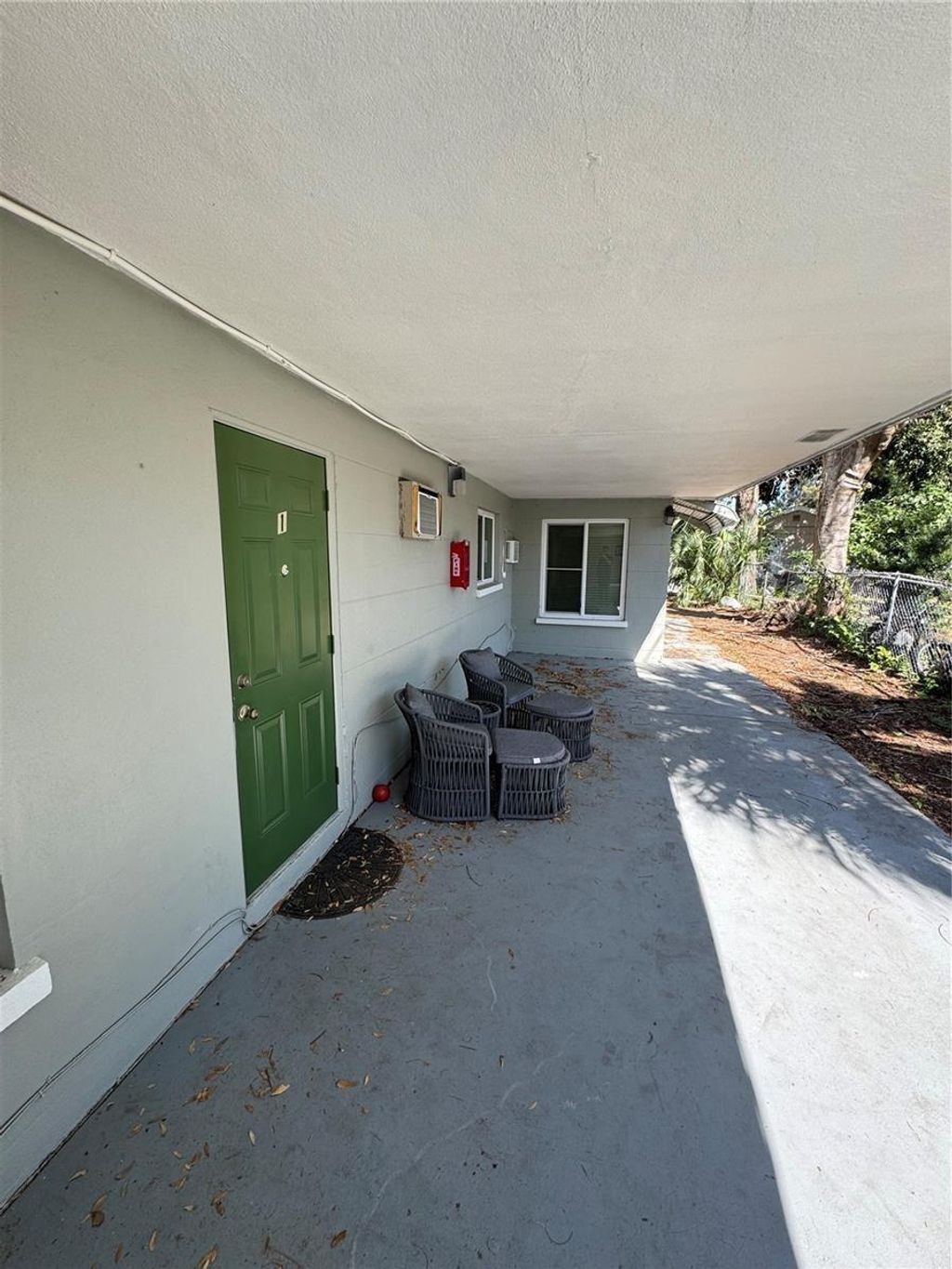 Photo of 1418 19th Avenue W, Bradenton, FL 34205 (MLS # A4650236)