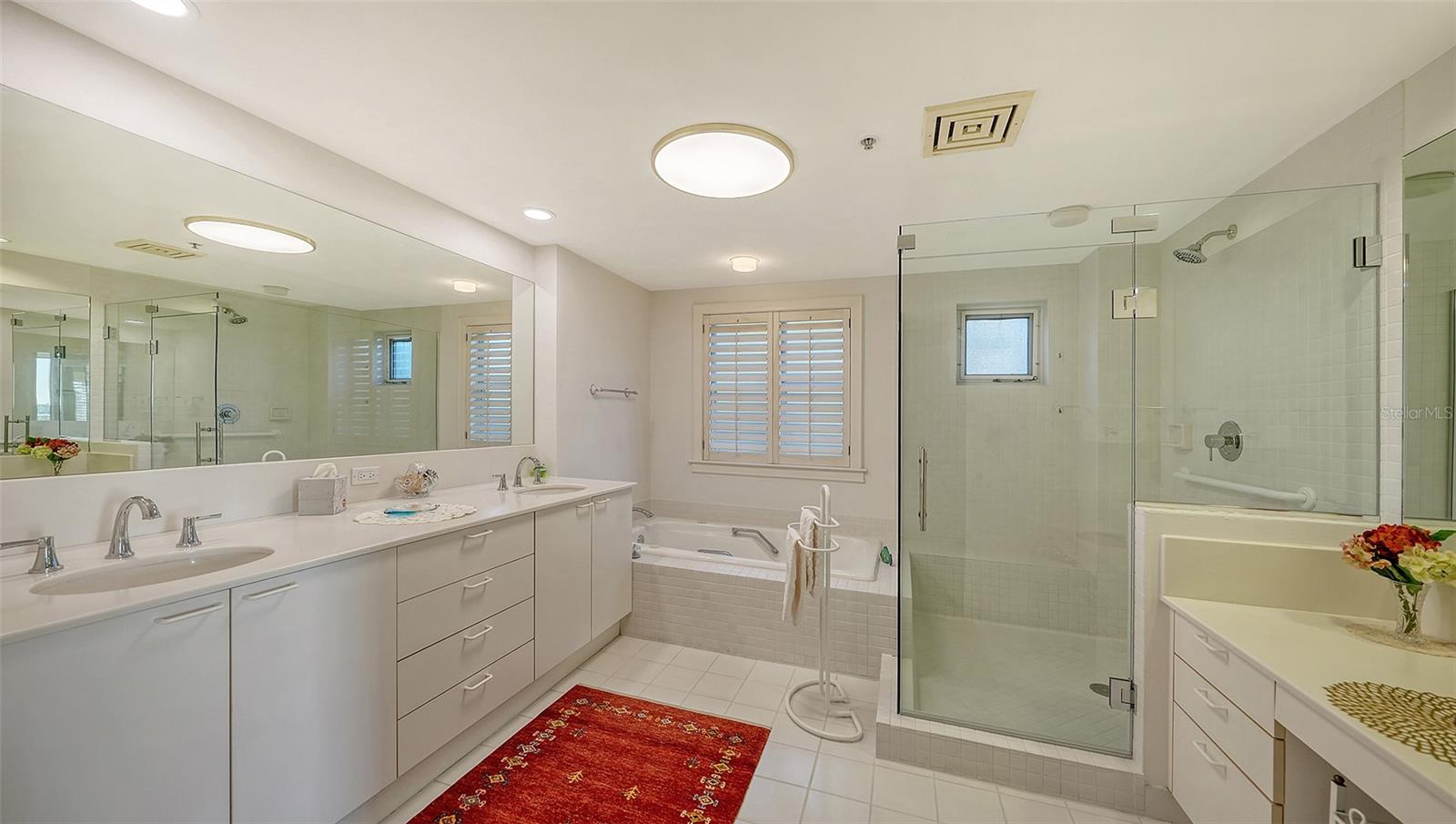 MARINA BAY - Residential