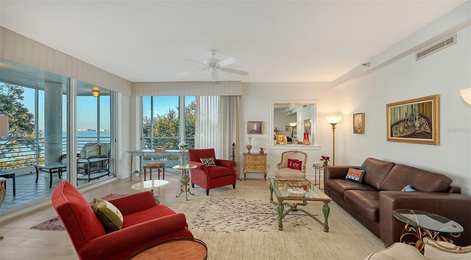 MARINA BAY - Residential