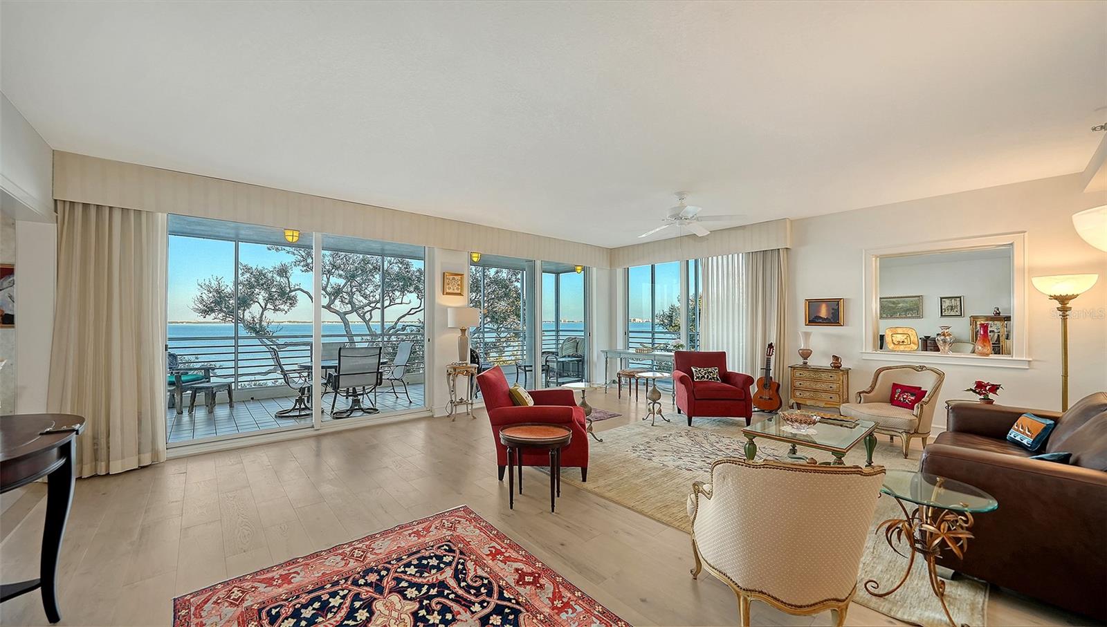 MARINA BAY - Residential