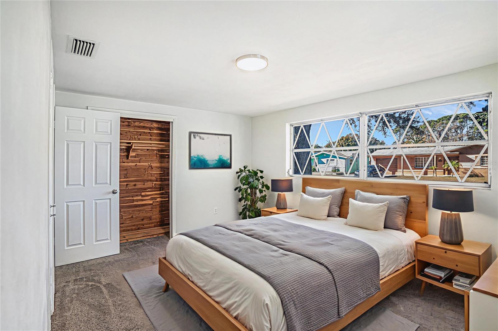 BEACON SQUARE - Residential