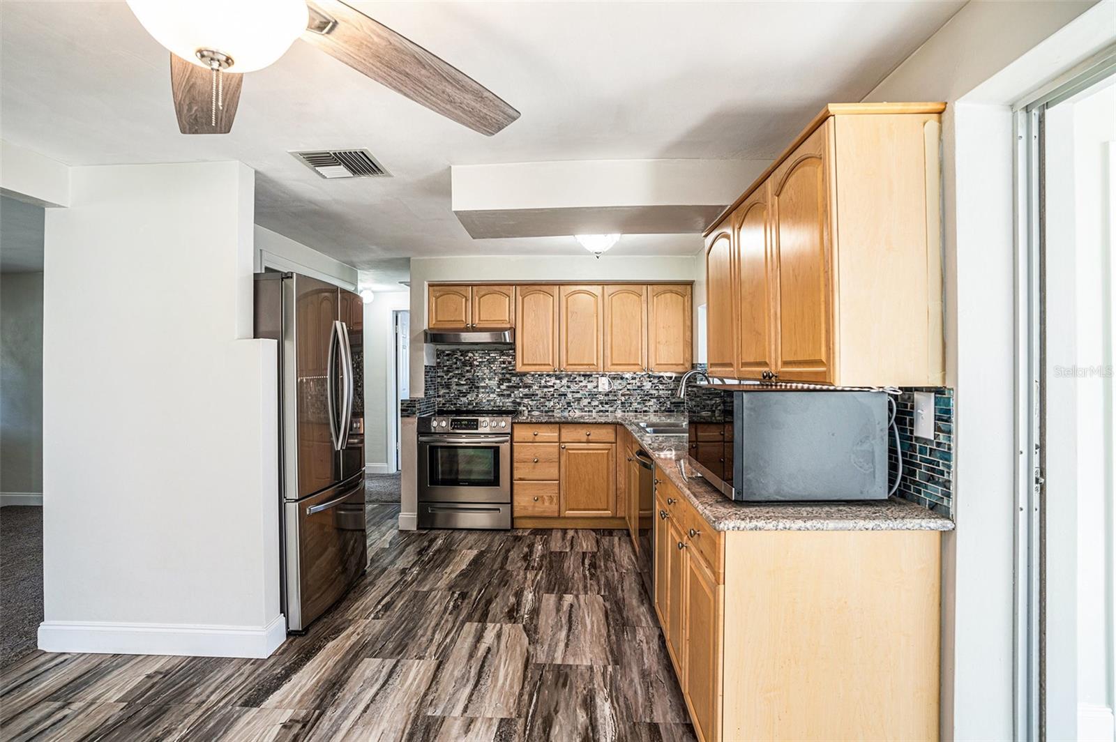 BEACON SQUARE - Residential