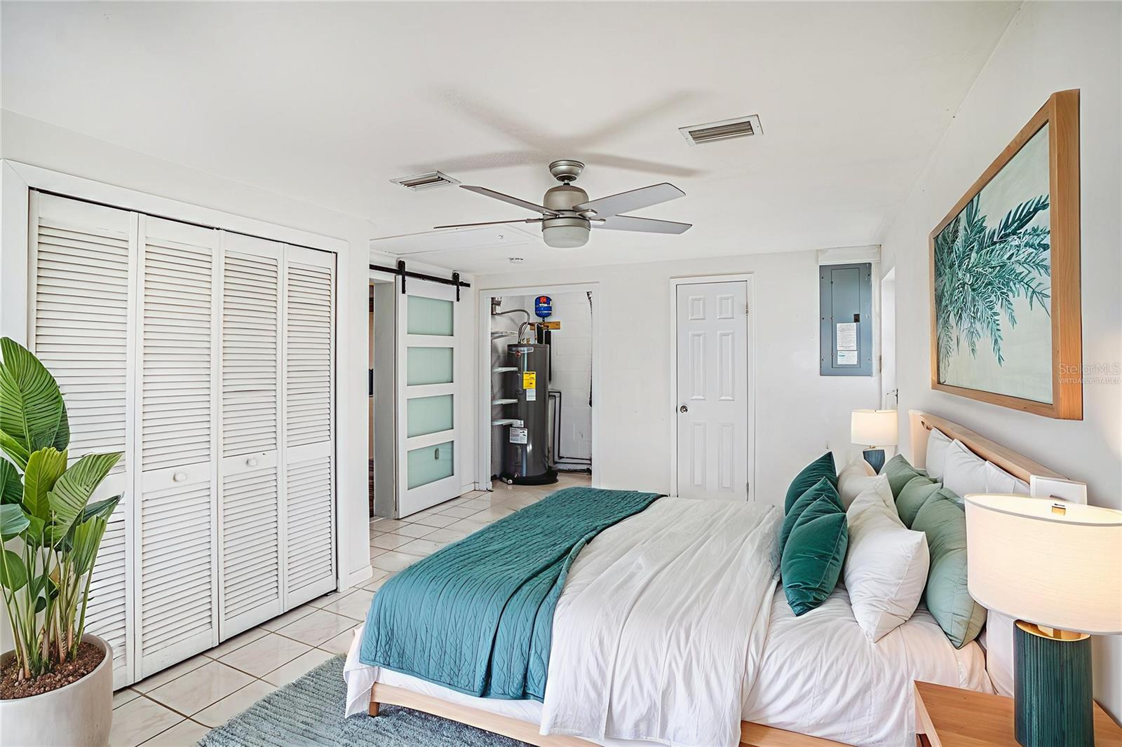 BEACON SQUARE - Residential