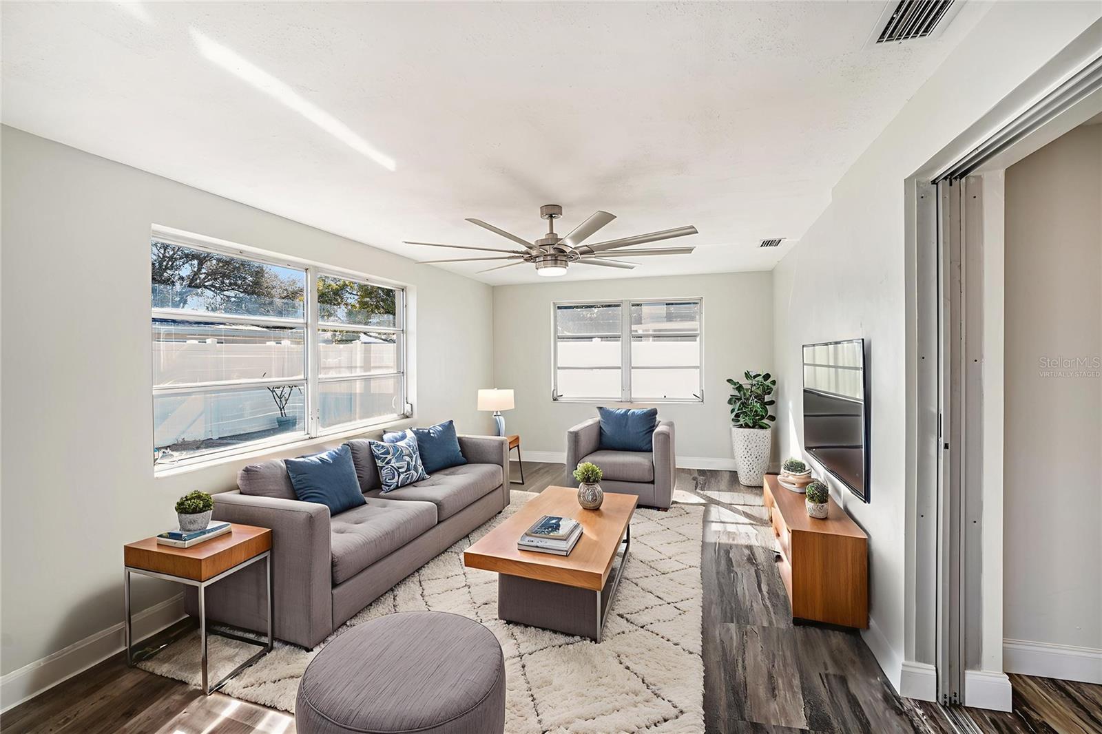 BEACON SQUARE - Residential