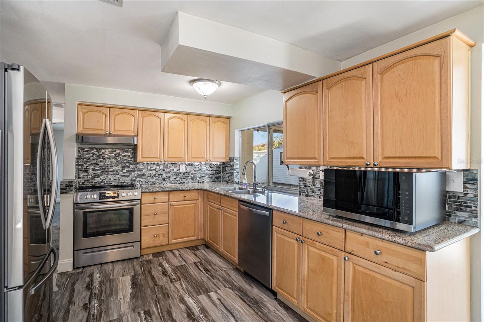 BEACON SQUARE - Residential