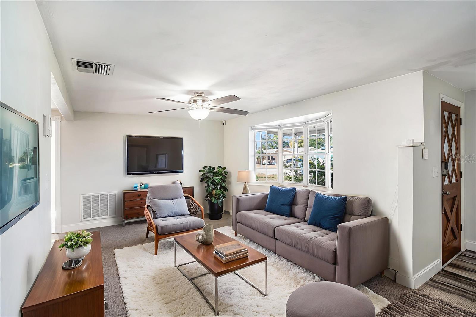 BEACON SQUARE - Residential