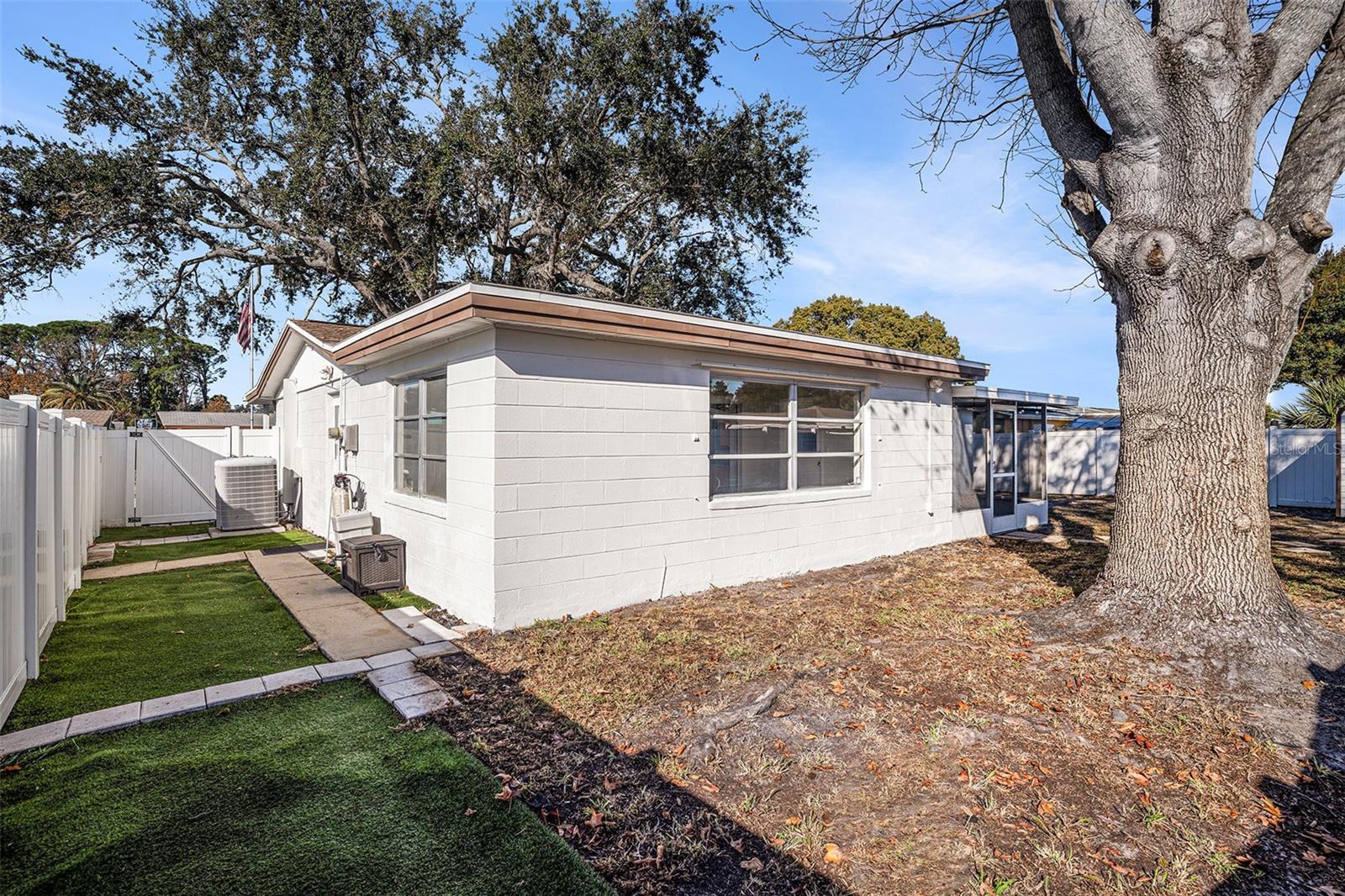 BEACON SQUARE - Residential