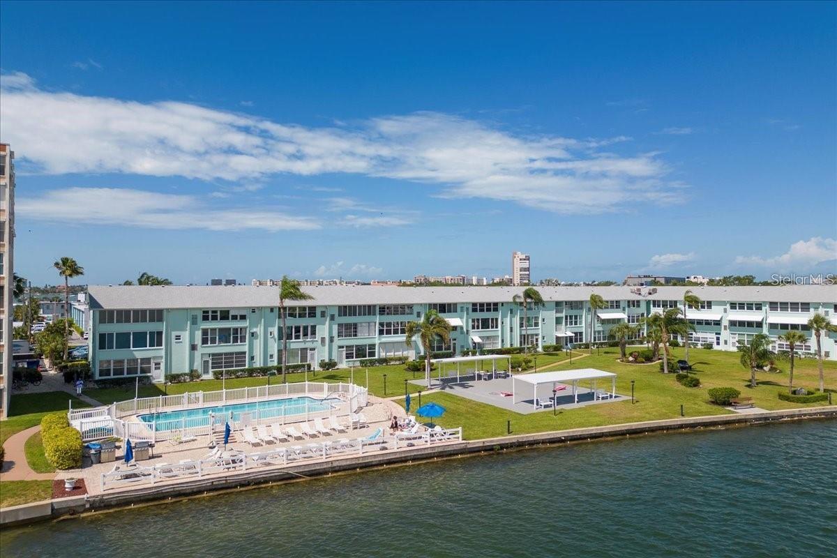 1819 SHORE DRIVE S 110