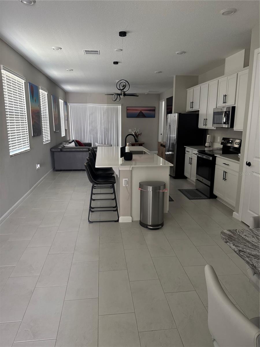5503 BLUEBONNET PLACE