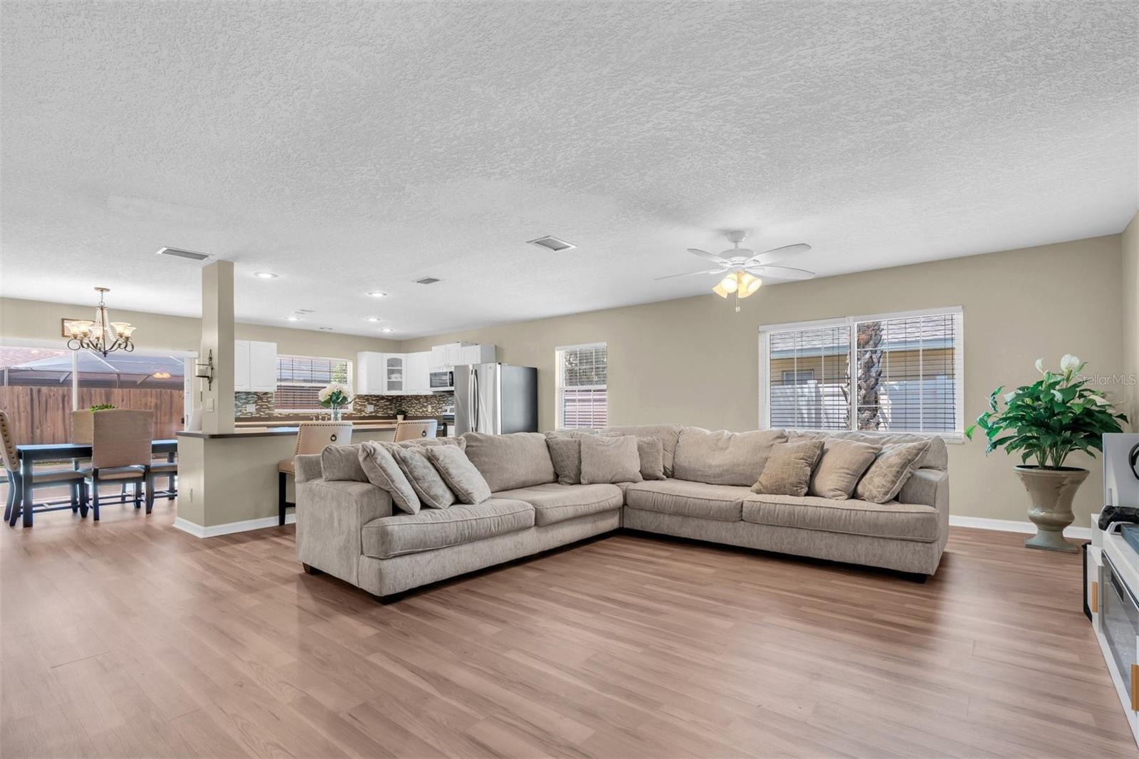 14006 CASCADE LANE