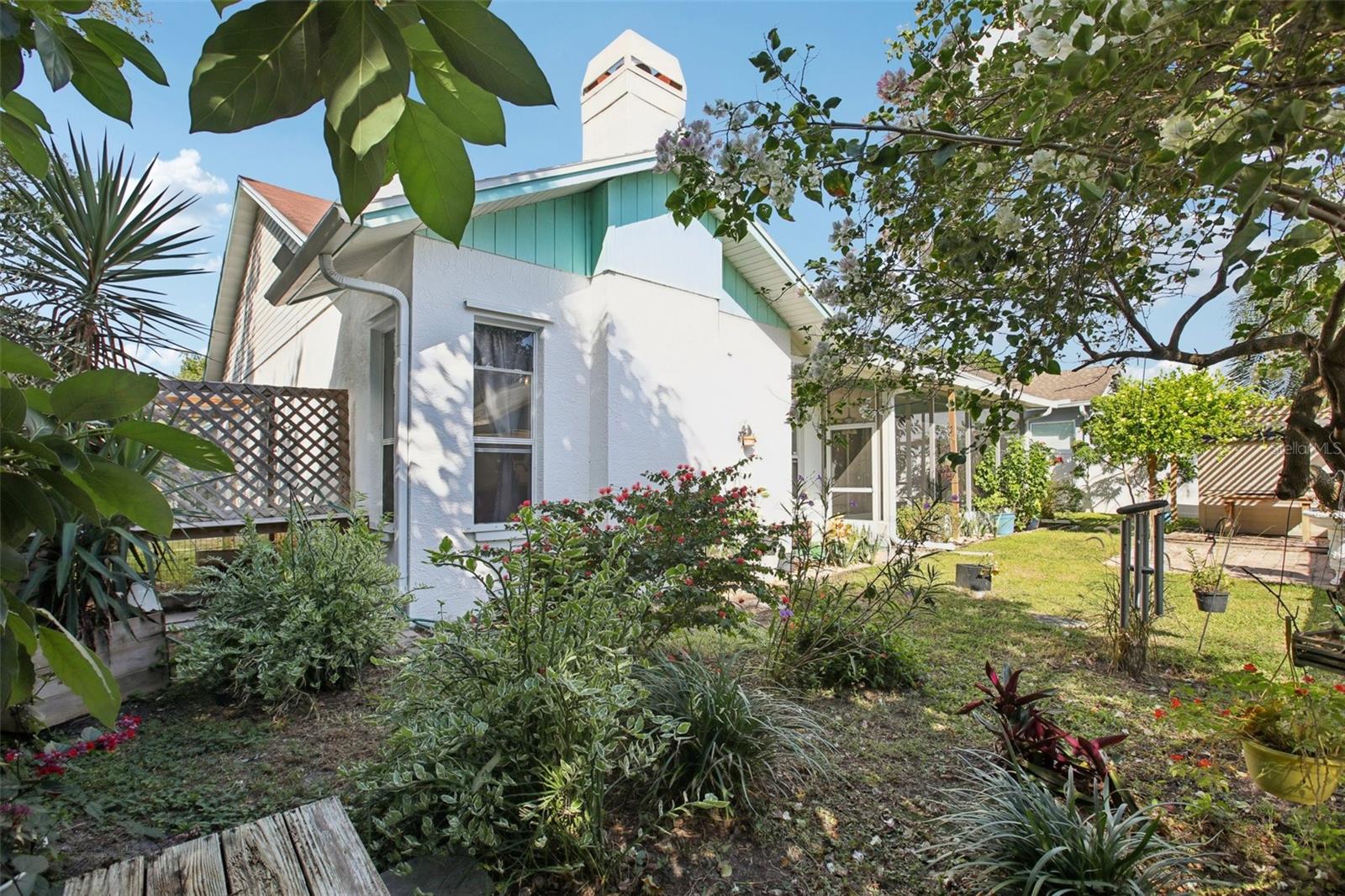 BECKETT BAY - Residential