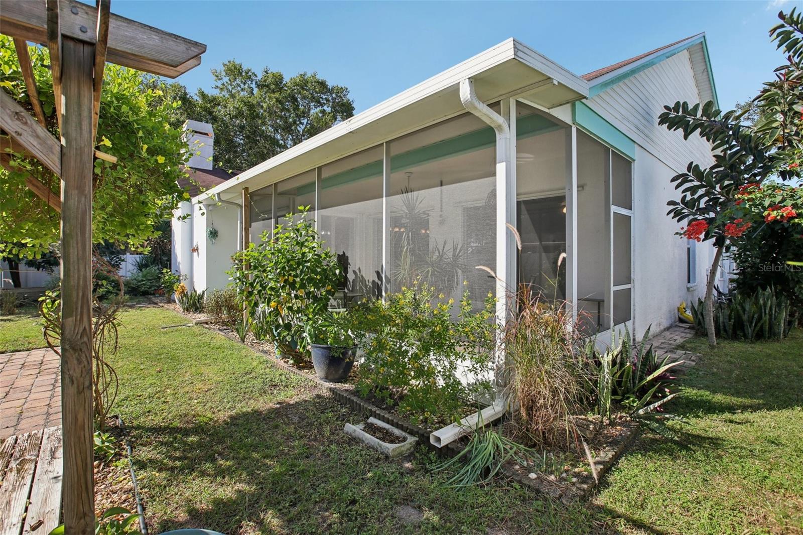 BECKETT BAY - Residential