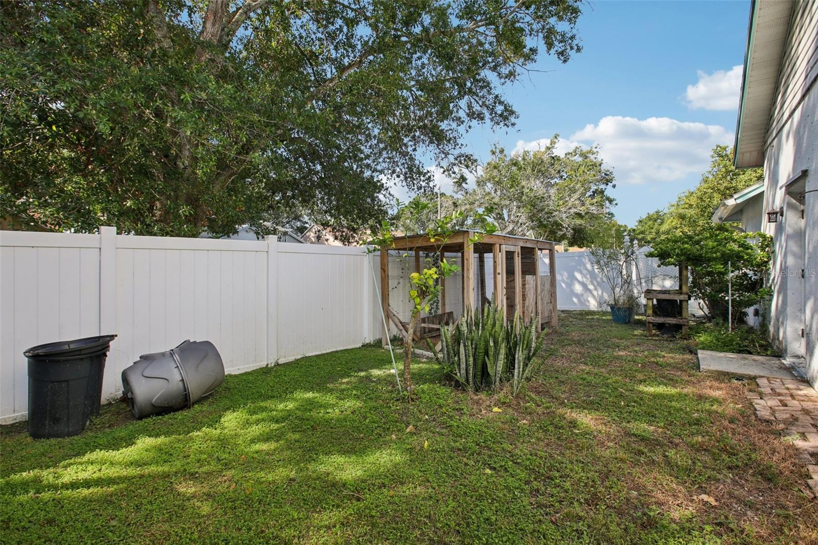 BECKETT BAY - Residential