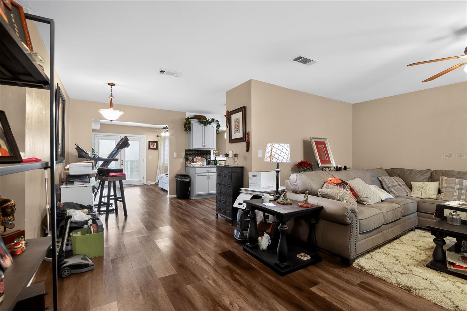 MILE RUN - Residential