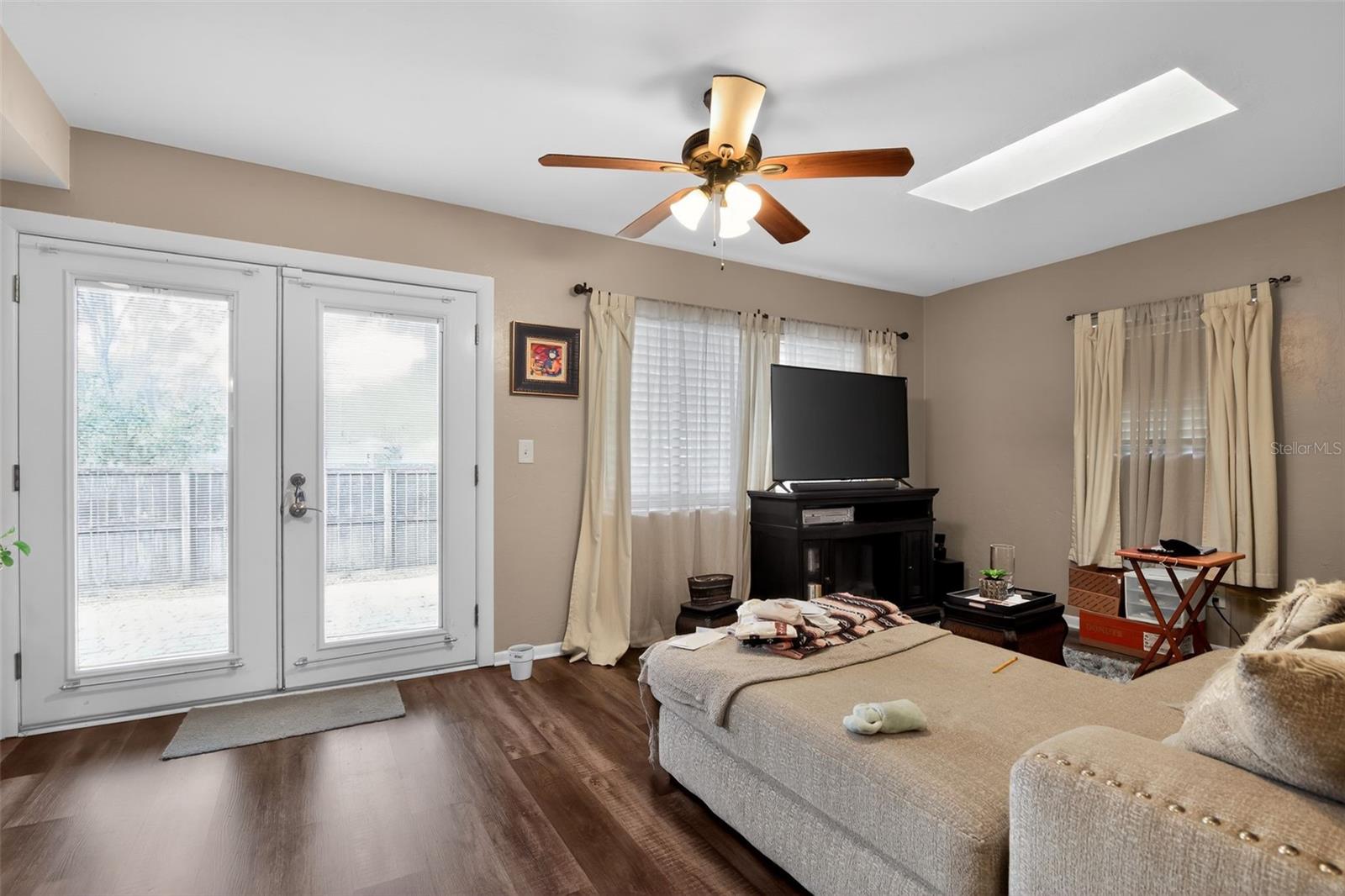 MILE RUN - Residential