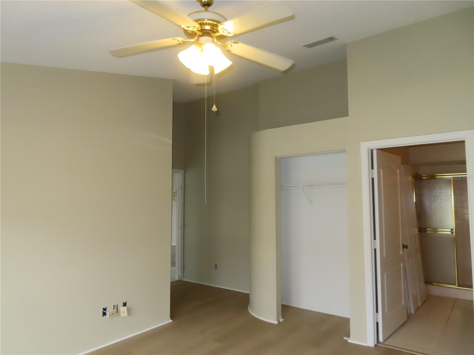 ON TOP OF THE WORLD - Residential