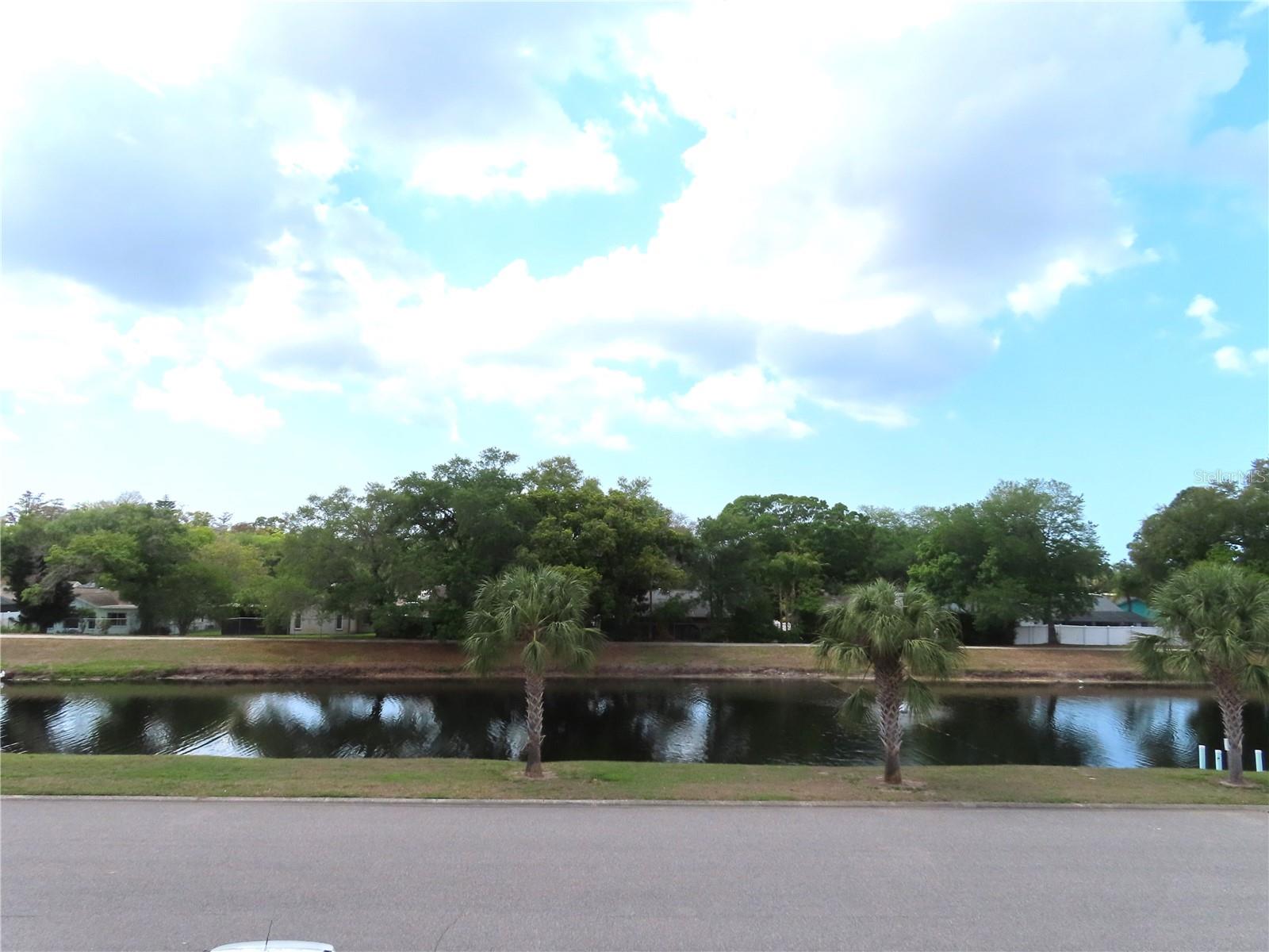 ON TOP OF THE WORLD - Residential