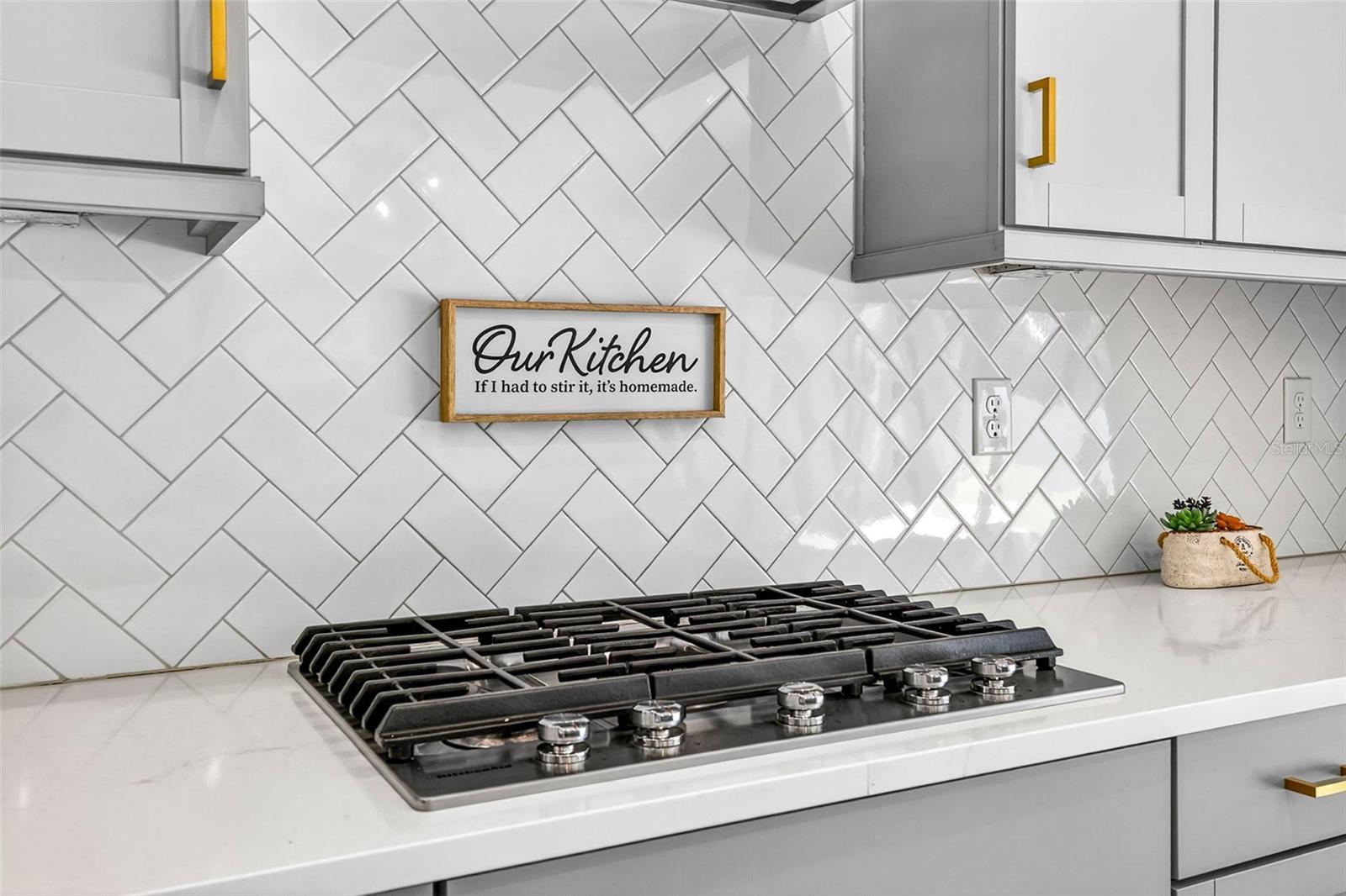 B & D HAWKSTONE PH 2 - Residential