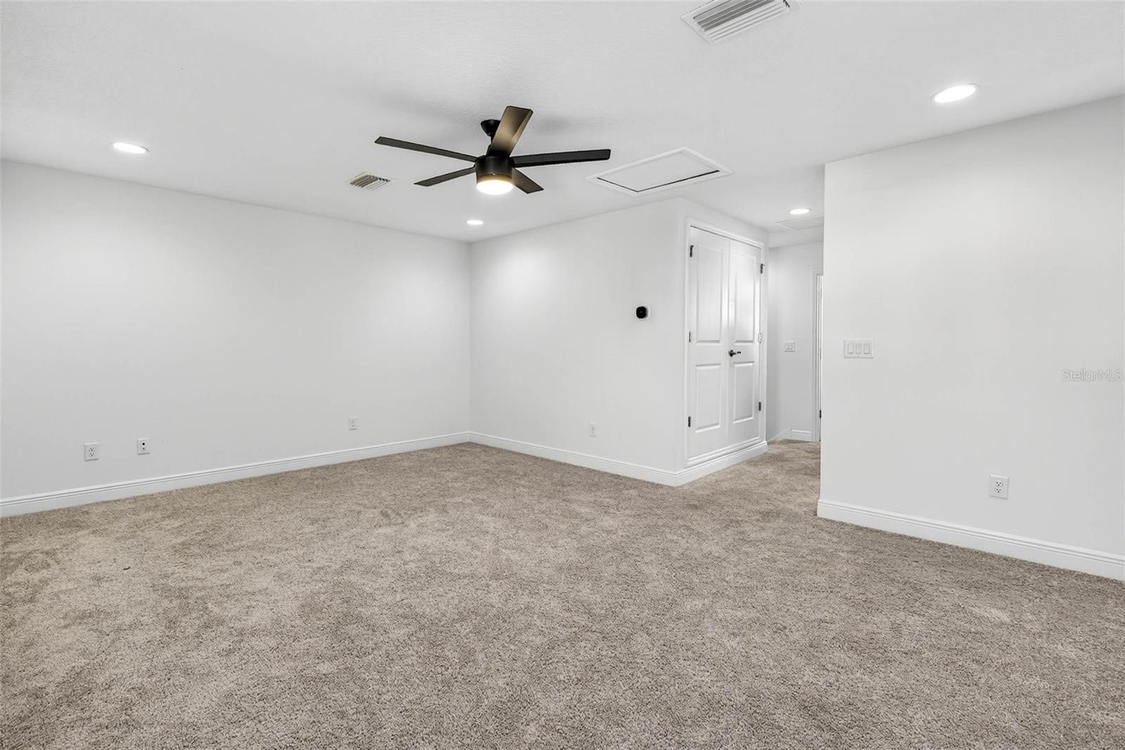 B & D HAWKSTONE PH 2 - Residential