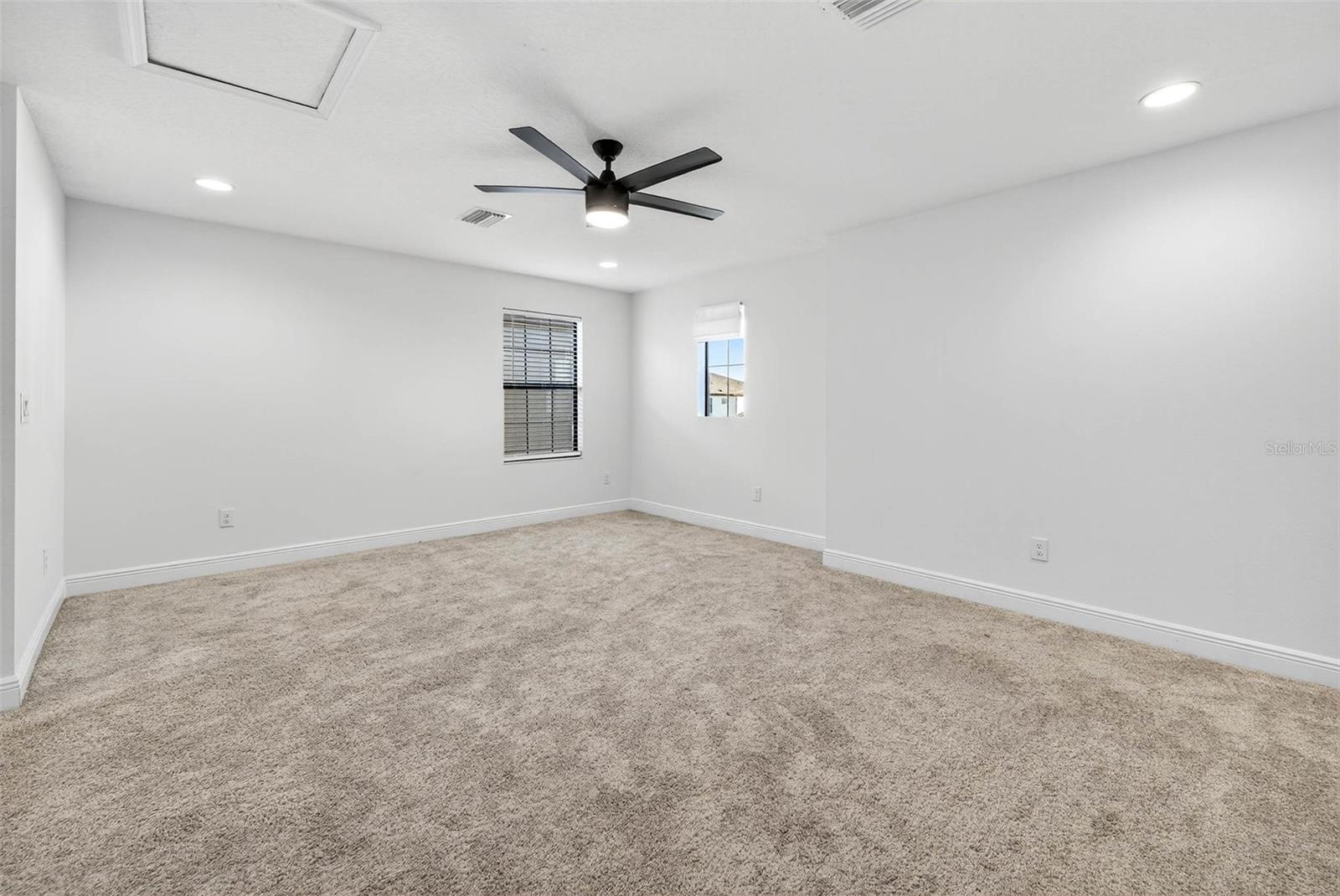 B & D HAWKSTONE PH 2 - Residential