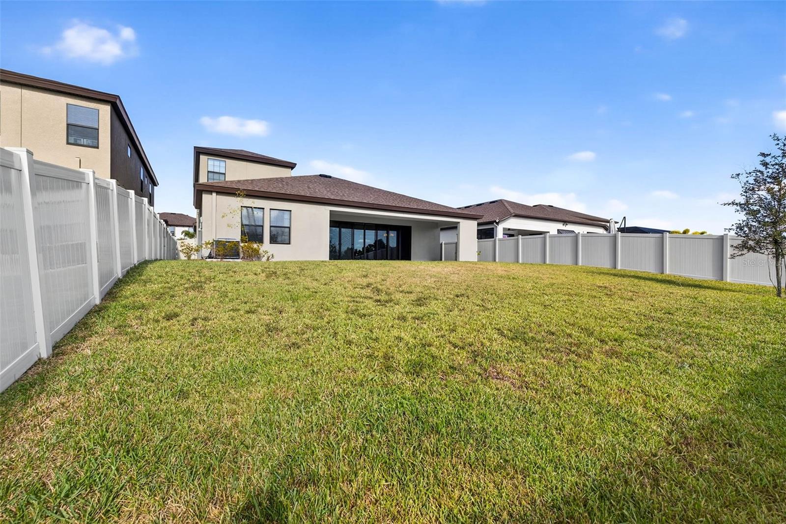 B & D HAWKSTONE PH 2 - Residential