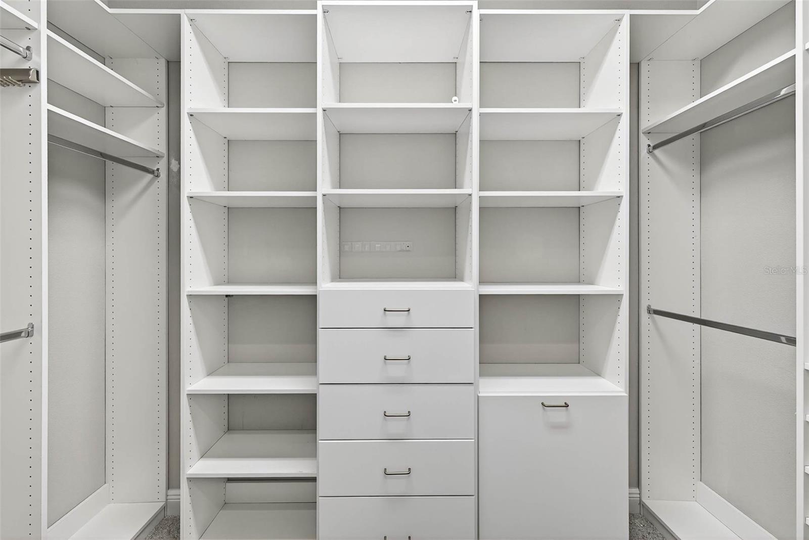 B & D HAWKSTONE PH 2 - Residential