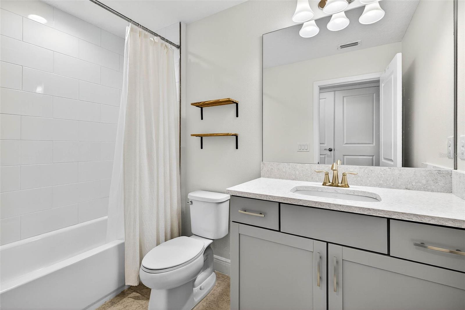 B & D HAWKSTONE PH 2 - Residential