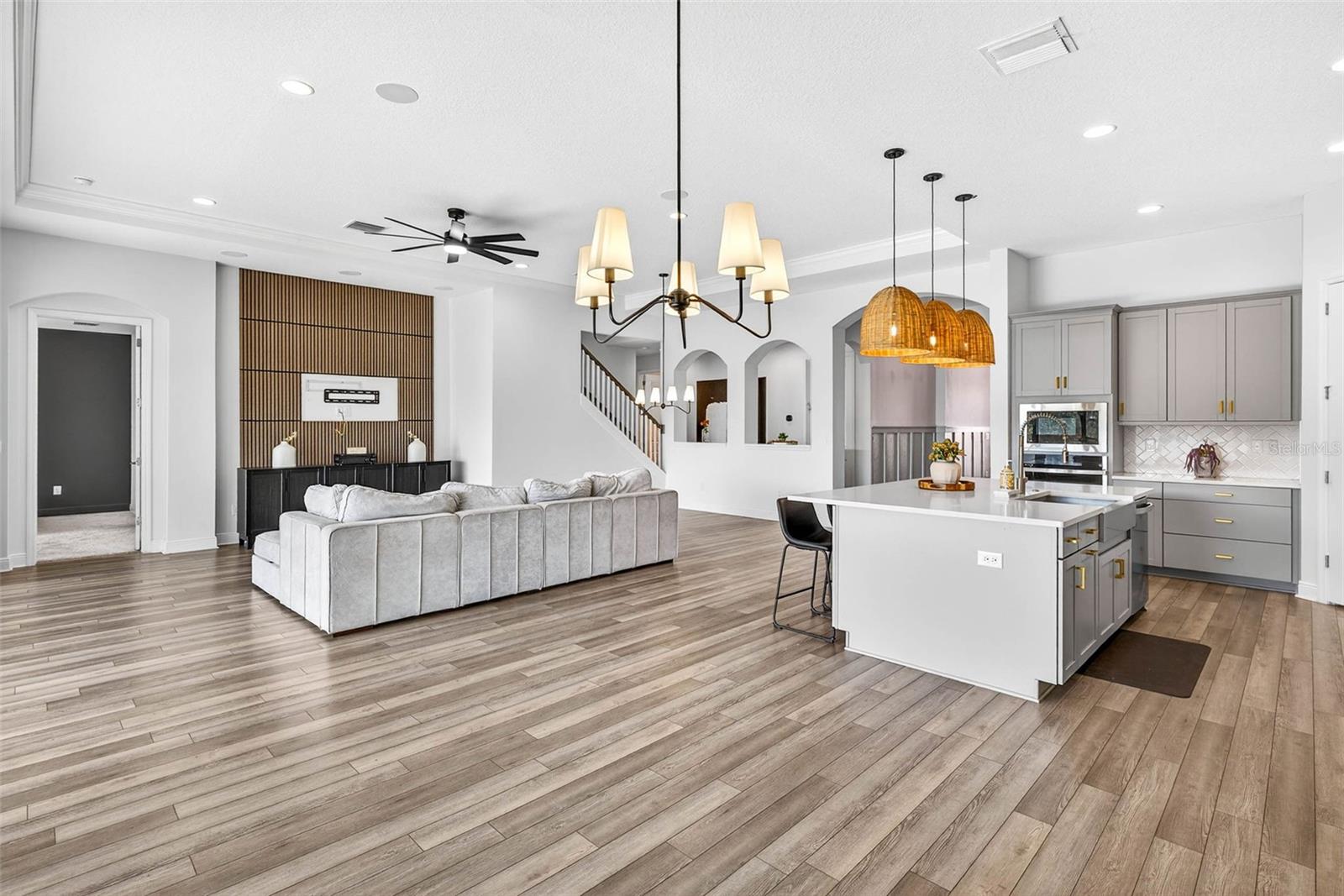 B & D HAWKSTONE PH 2 - Residential