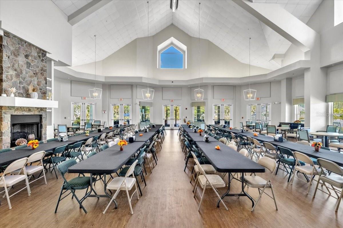 HERITAGE VILLAS AT HERITAGE OAK PARK - Residential