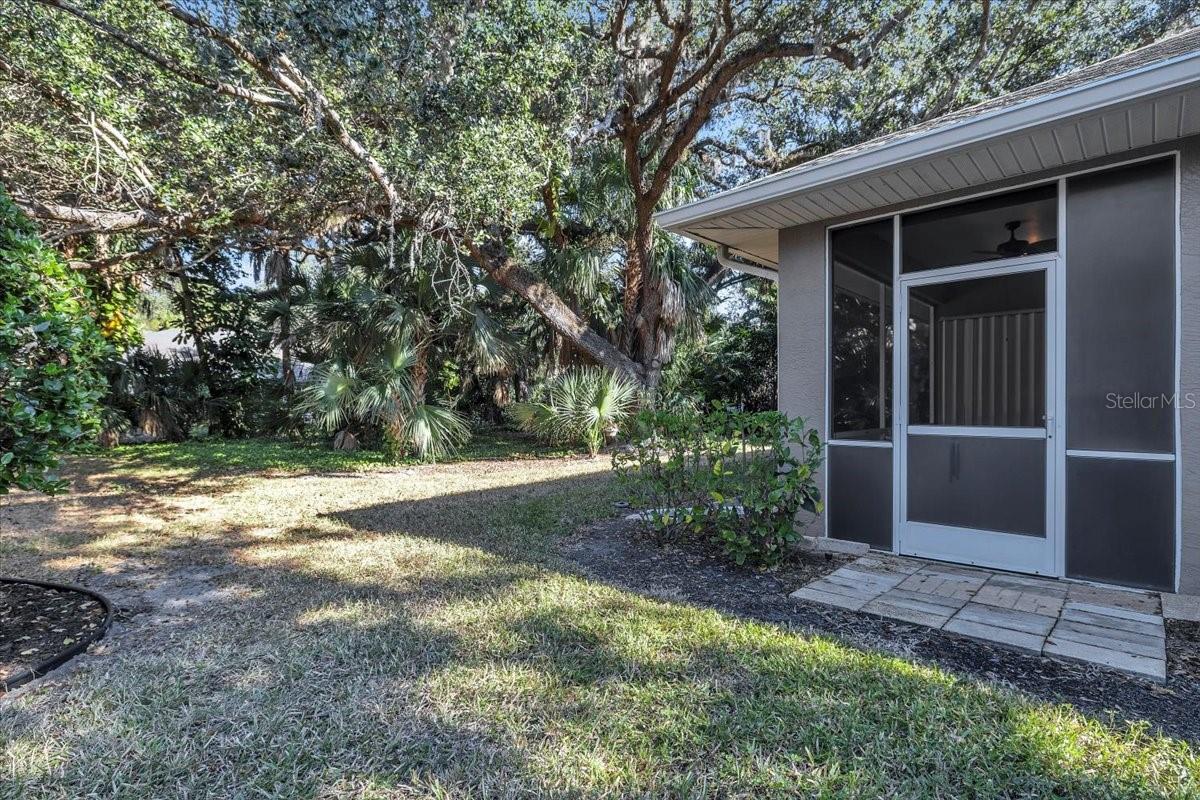 HERITAGE VILLAS AT HERITAGE OAK PARK - Residential