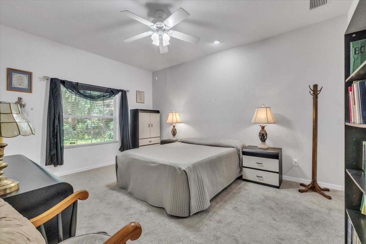 HERITAGE VILLAS AT HERITAGE OAK PARK - Residential