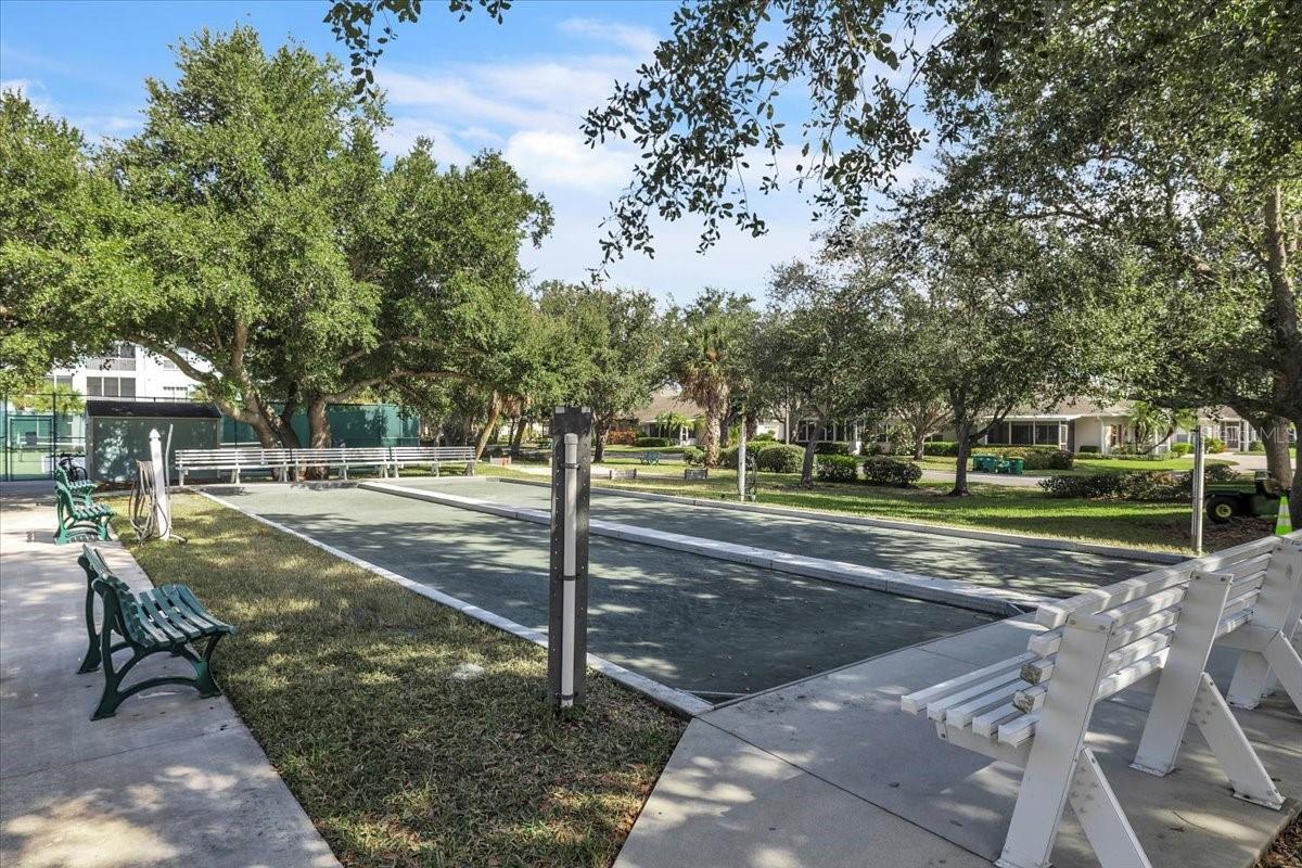 HERITAGE VILLAS AT HERITAGE OAK PARK - Residential